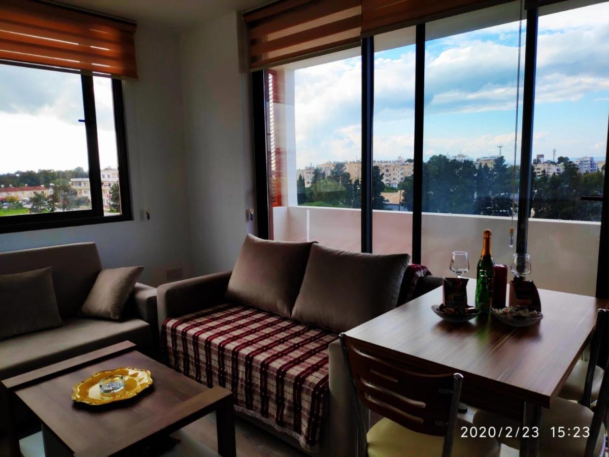 Uptown Holiday App & Pool Daily Rental Contactless Check In & Check Out Ammókhostos Eksteriør bilde