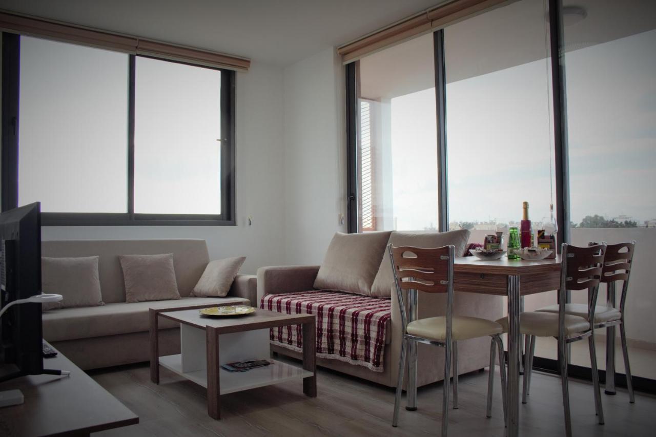 Uptown Holiday App & Pool Daily Rental Contactless Check In & Check Out Ammókhostos Eksteriør bilde